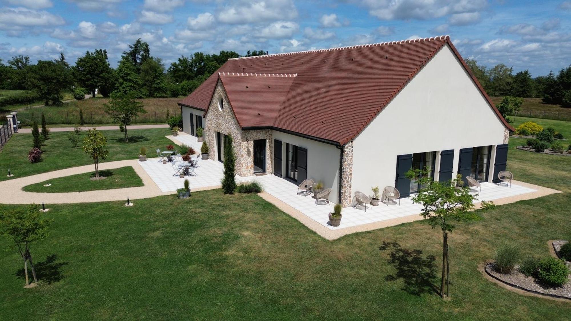 Aux 3 Forets Bizeneuille Luaran gambar